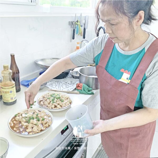 滿庭芳食堂 美玉阿姨 做菜