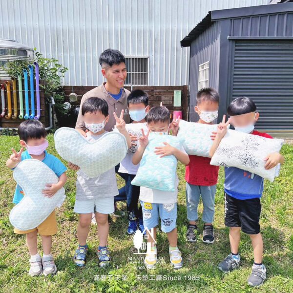 午安枕 幼兒園 滿庭芳